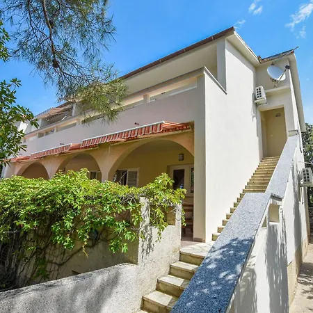 Oleandra Apartamento *